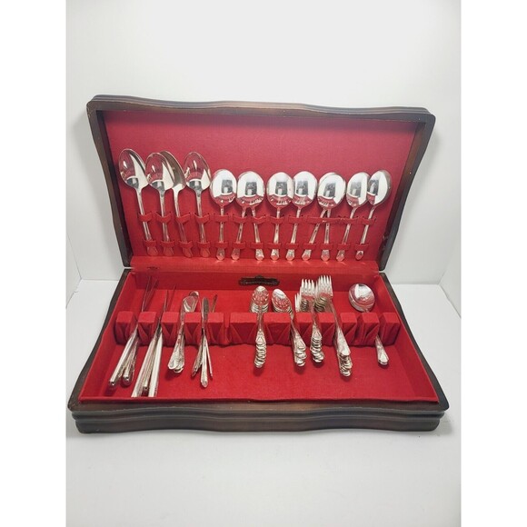 WM Rogers Silverware Flatware Set Of 80 Pieces With Harmony House Case - Picture 9 of 12